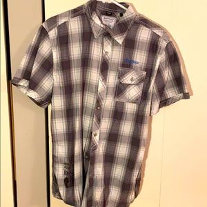 Men’s Medium Short Sleeved Button Up